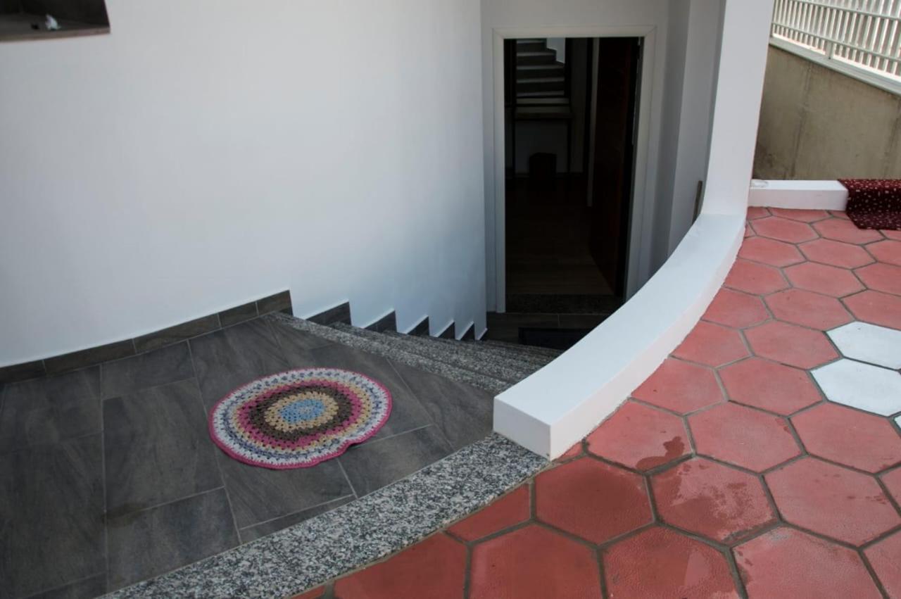 Apartament Stefani Sarandë Exterior foto