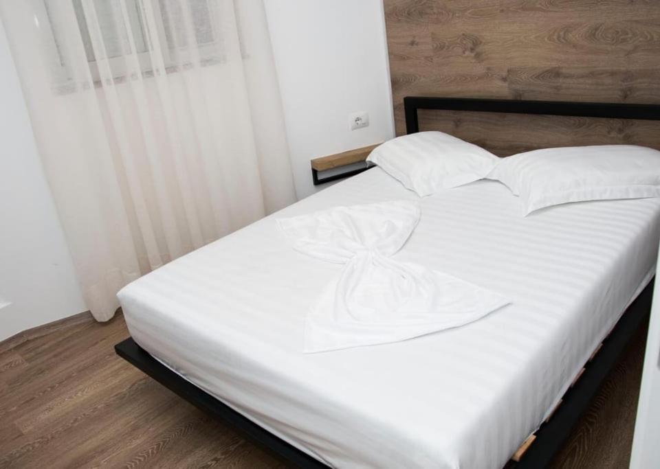 Apartament Stefani Sarandë Exterior foto